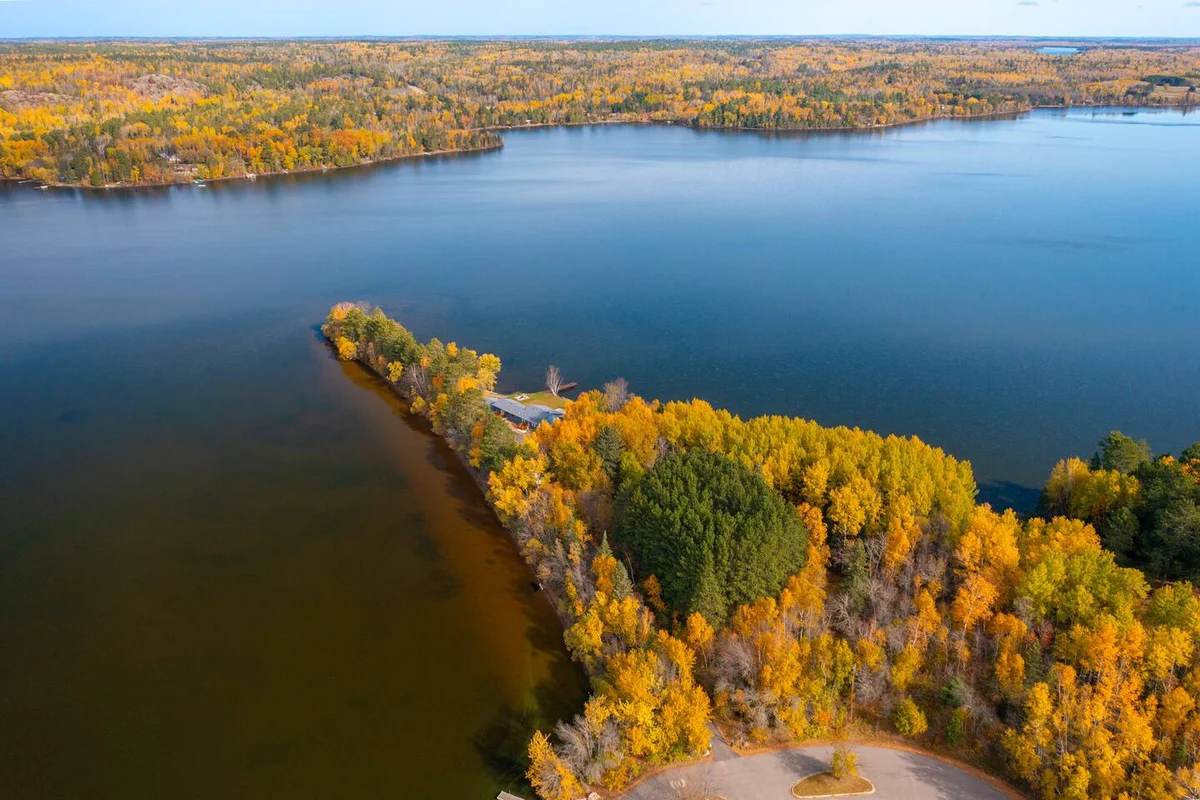 Sandy Point Resort Suite, Year-Round Lakeview #59