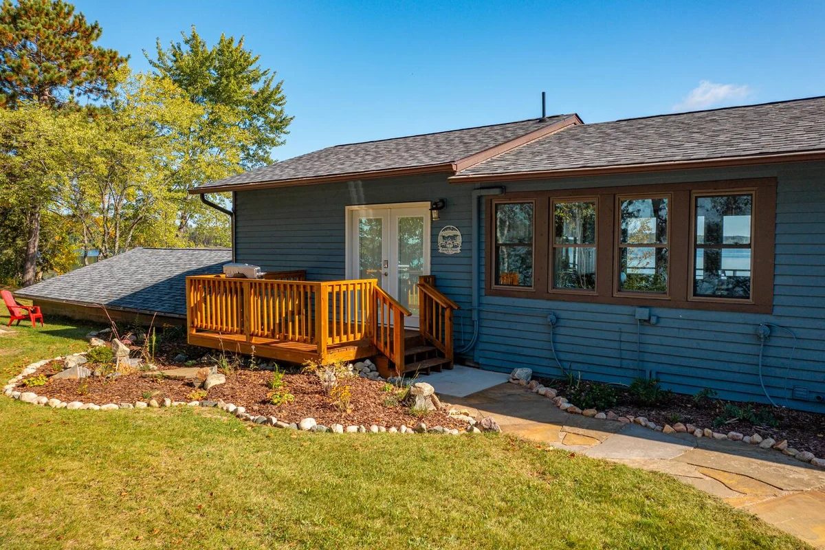 Sandy Point Resort Suite, Year-Round Lakeview #57