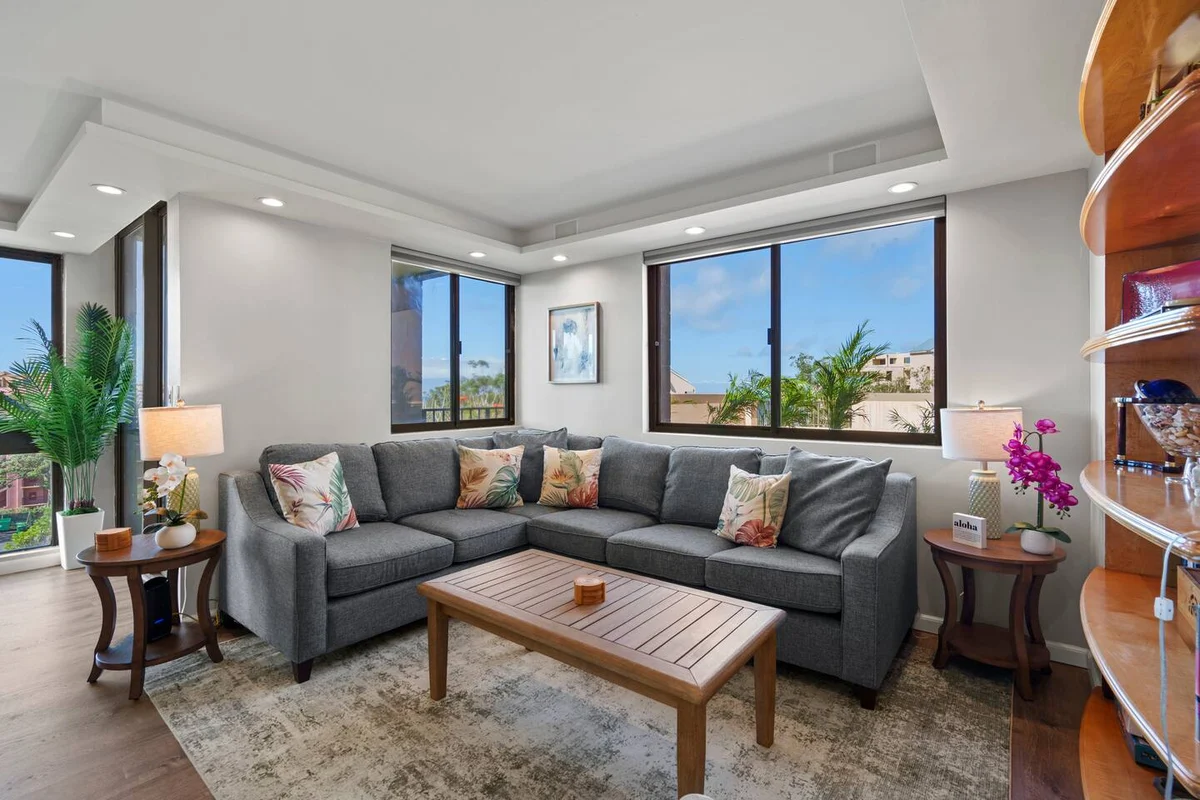 Lux Ocean View Penthouse 2 Kings+, Steps to Beach #37