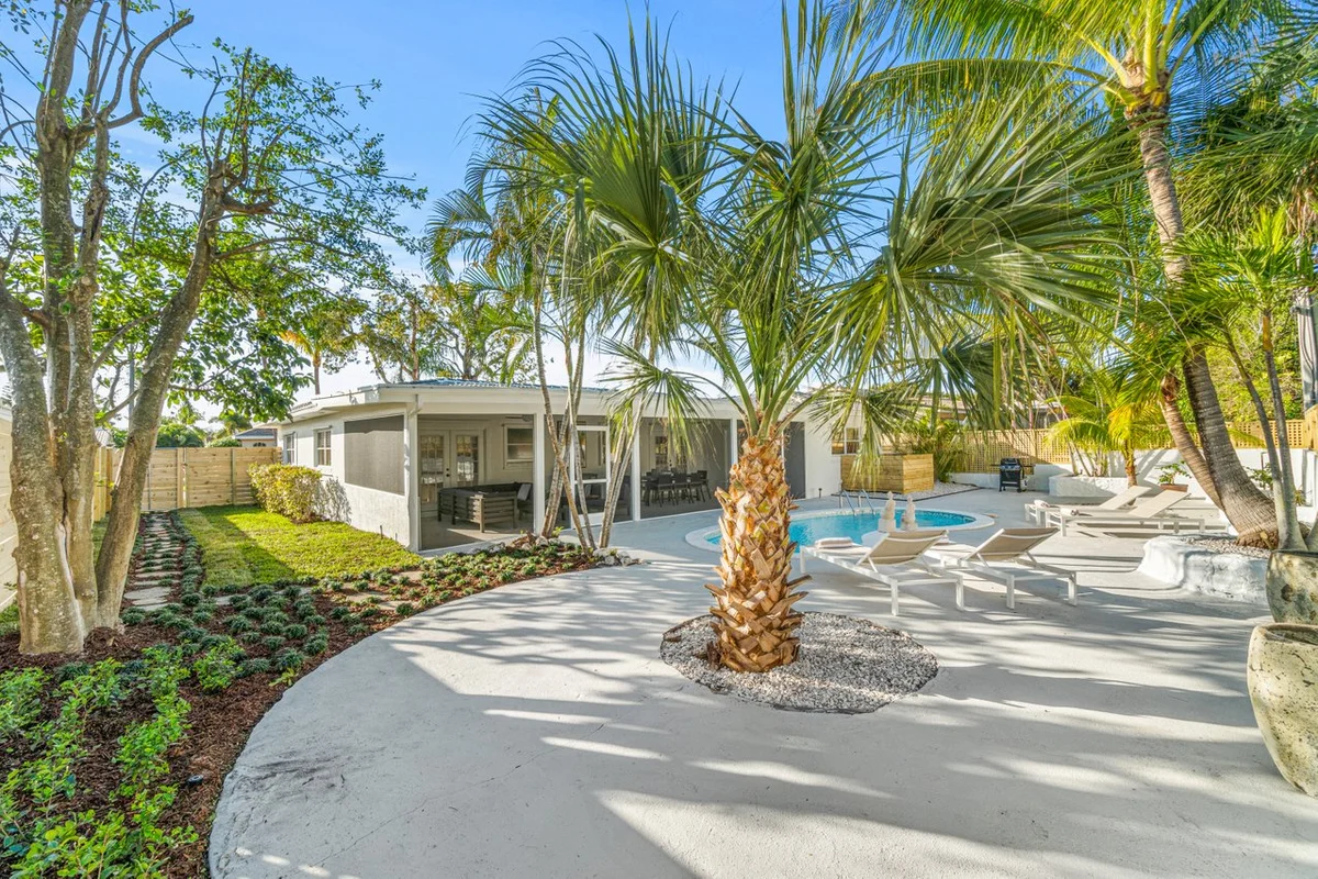 Home in Boynton Beach property photo 5