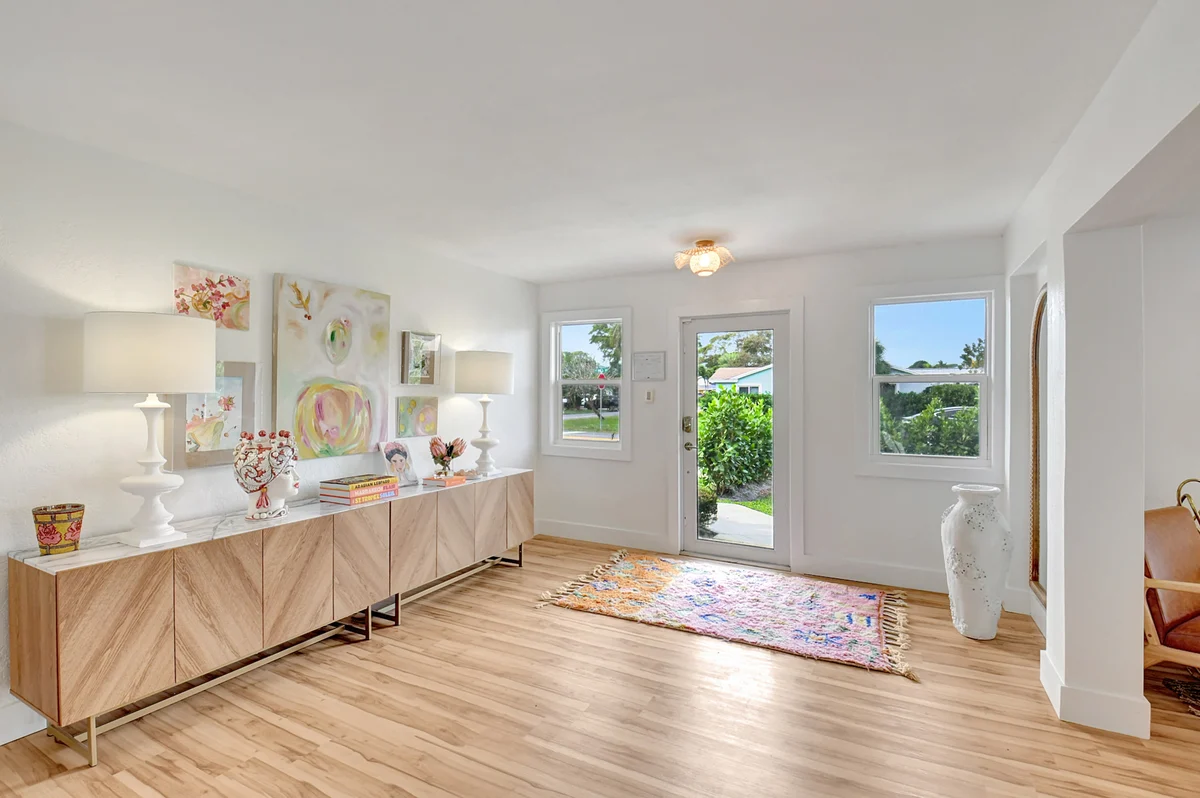 Home in Boynton Beach property photo 3