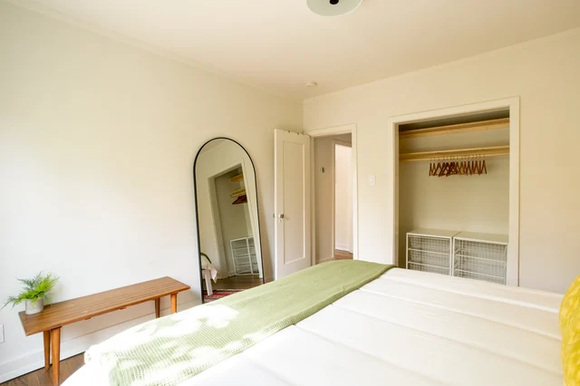 Bedroom 1 image 1