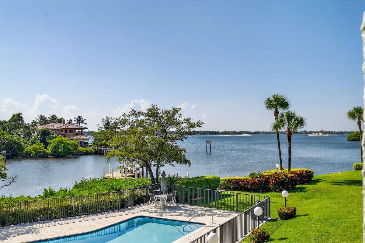 Waterfront Palm Beach Escape: Piper property photo 5