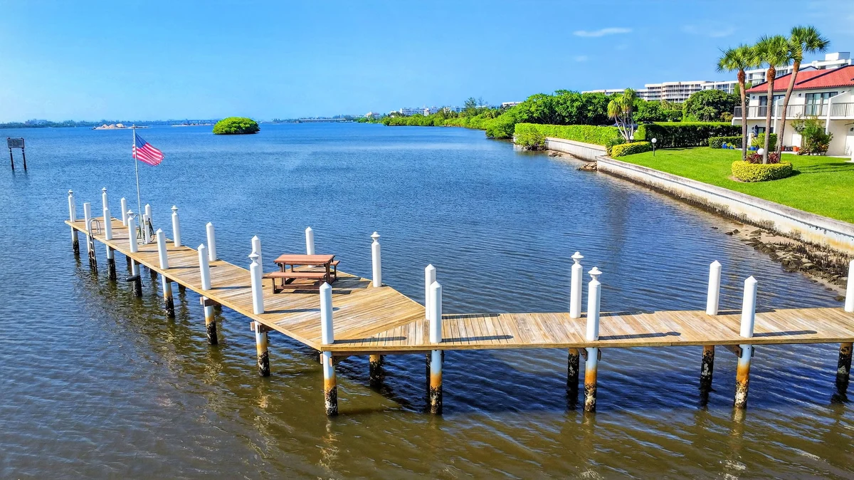 Waterfront Palm Beach Escape: Piper property photo 4