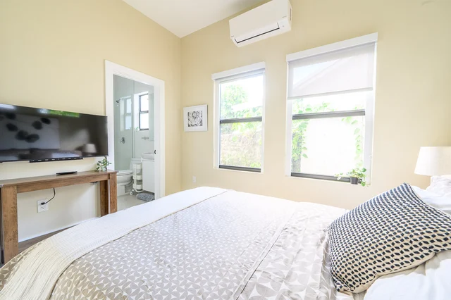 Bedroom 1 image 1