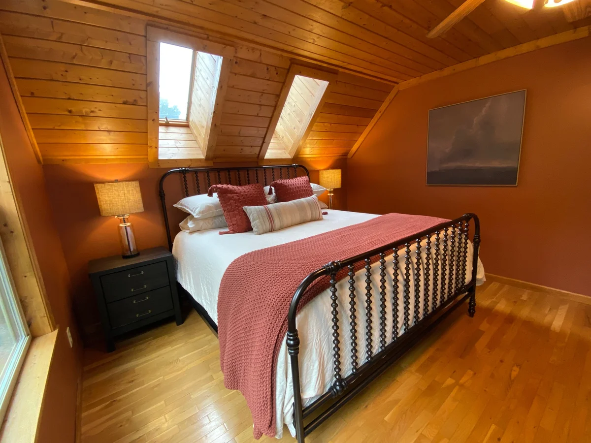 Bedroom 1 image 1
