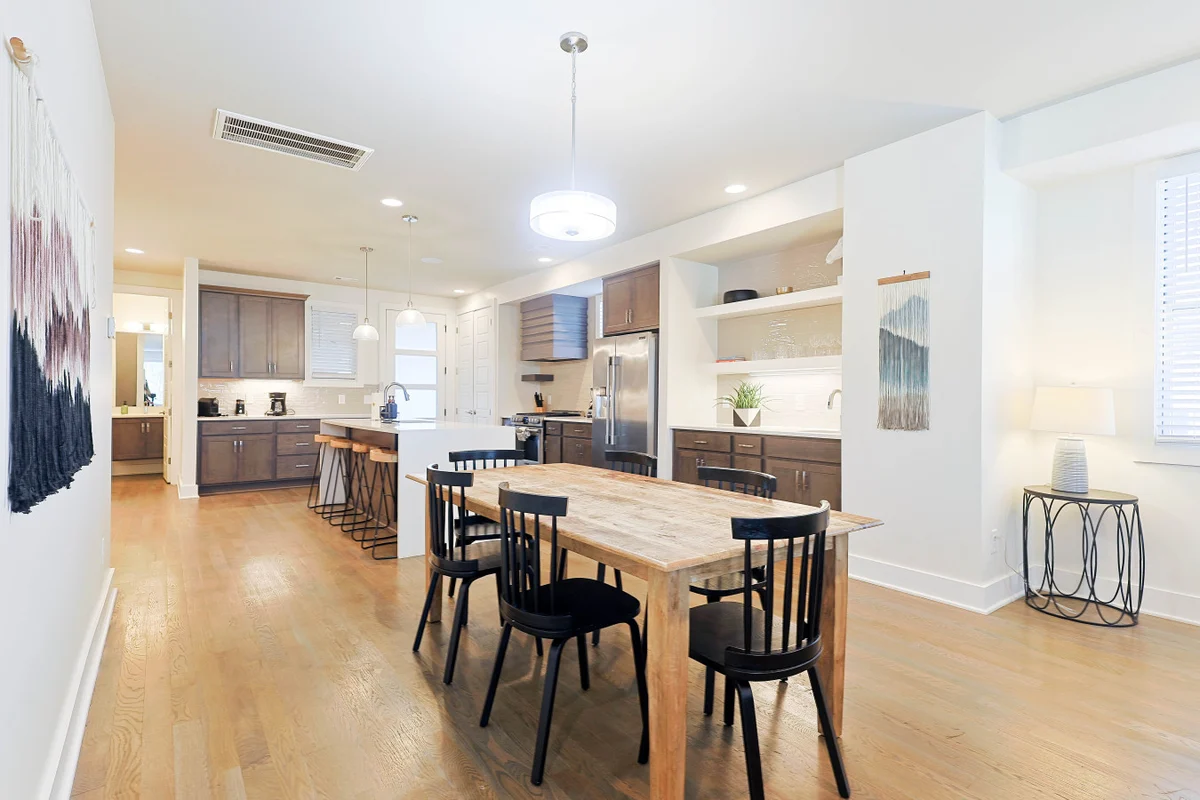 Home in Nashville property photo 3