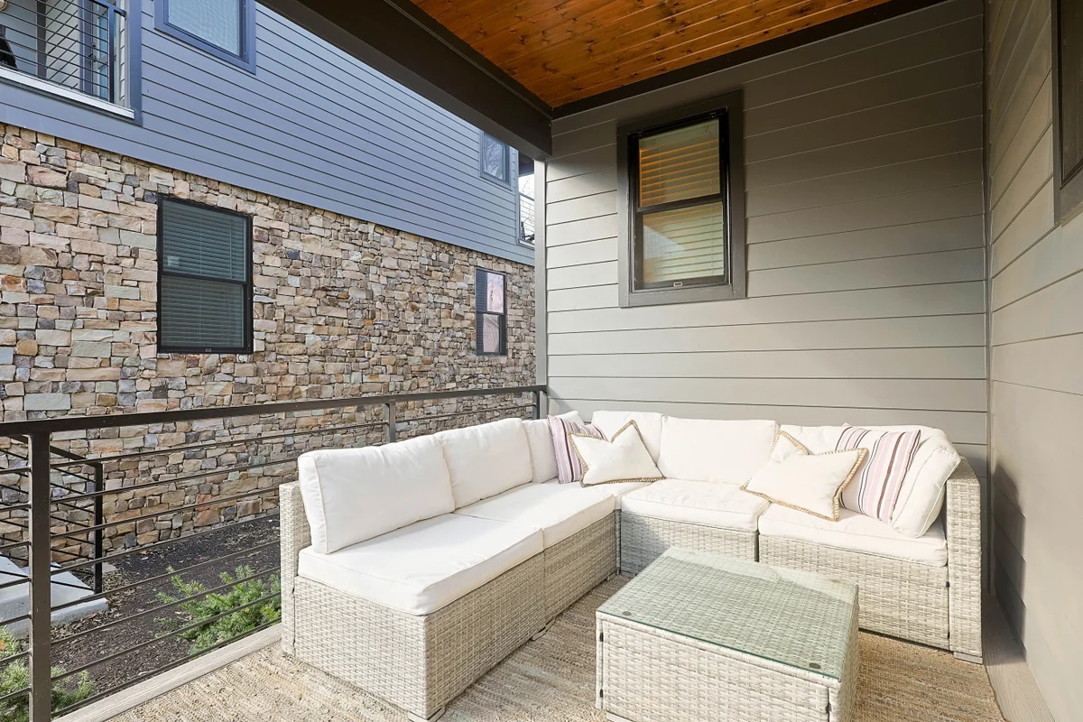 Home in Nashville property photo 5