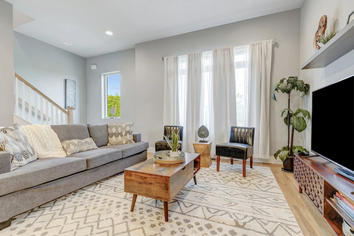 Home in Nashville property photo 3