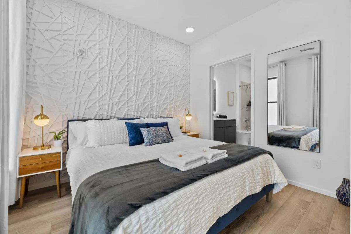 Bedroom 1 image 1