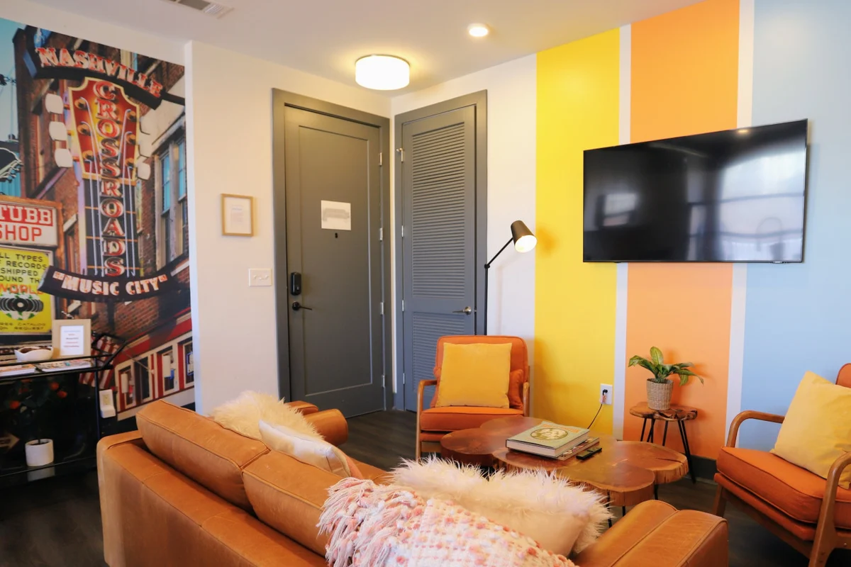 Home in Nashville property photo 5