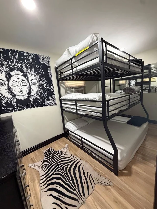 BEDROOM image 1