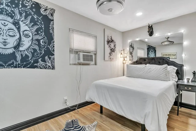 BEDROOM image 1