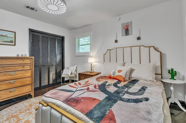 BEDROOM image 1