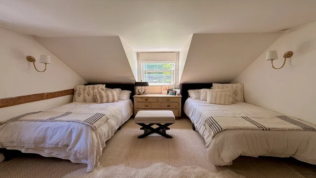 Bedroom 3 image 1