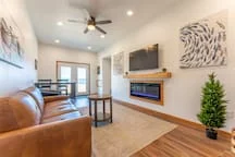 Sandy Point Resort, Lakeside 2BR Modern Escape #66