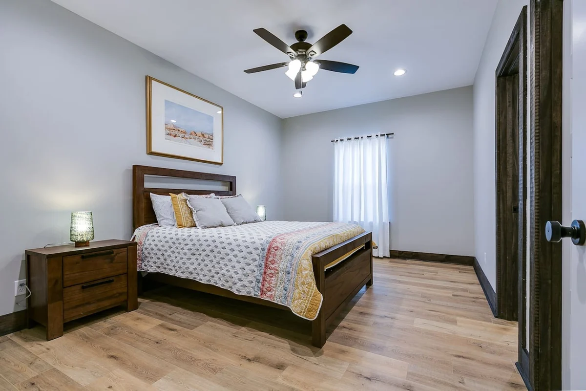Bedroom 1 image 1