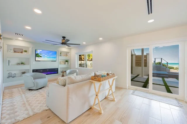 Seaside Serenity"- Pool Table, Hot Tub, Luxury #19