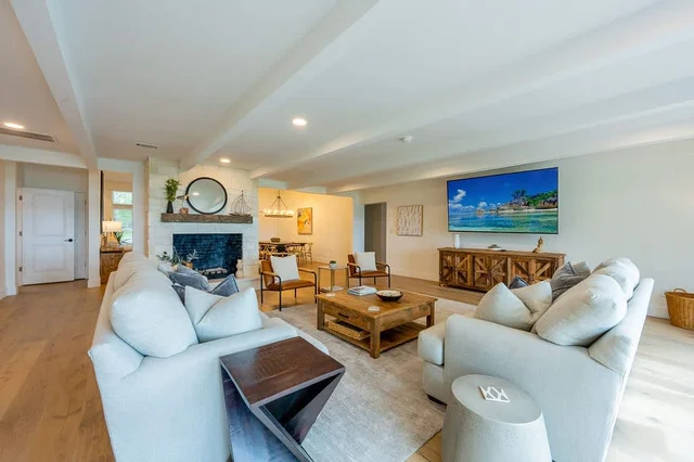 Waterfront Paradise" Dock, Pool, Boathouse #47