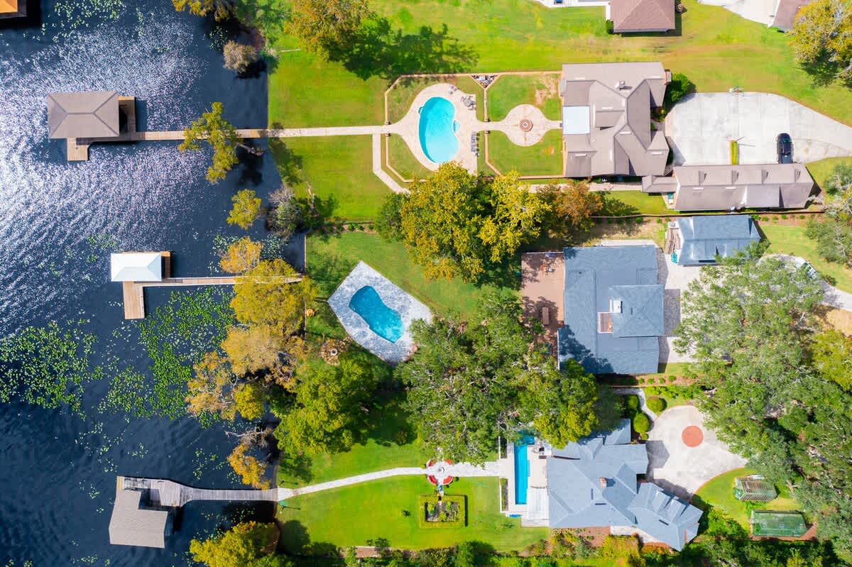 Waterfront Paradise" Dock, Pool, Boathouse #42
