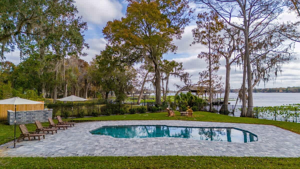 Waterfront Paradise" Dock, Pool, Boathouse #55