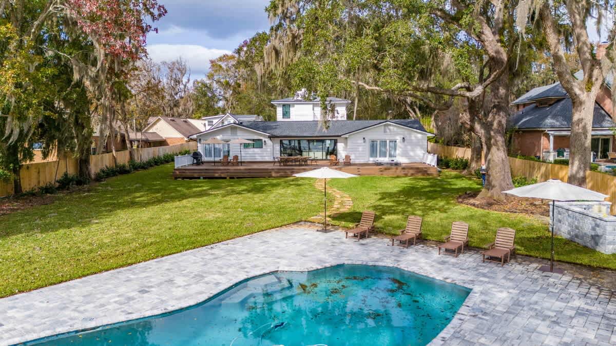 Waterfront Paradise" Dock, Pool, Boathouse #39