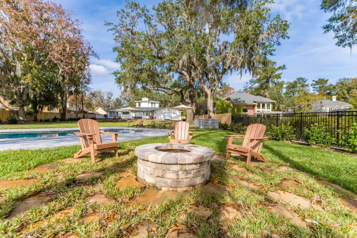 Waterfront Paradise" Dock, Pool, Boathouse #53