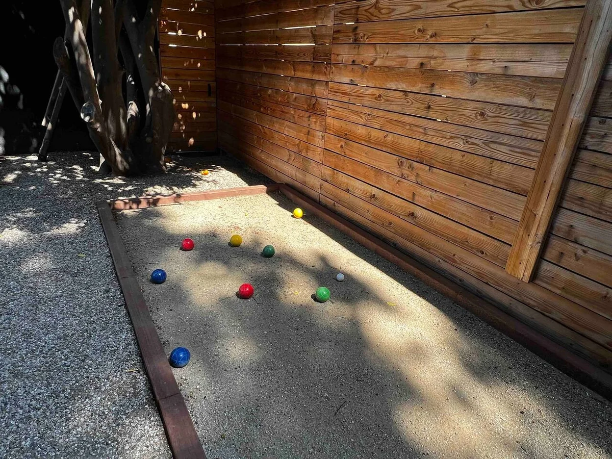 Suburban Cabin #14