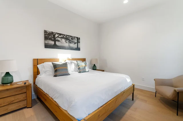 Bedroom 1 image 1