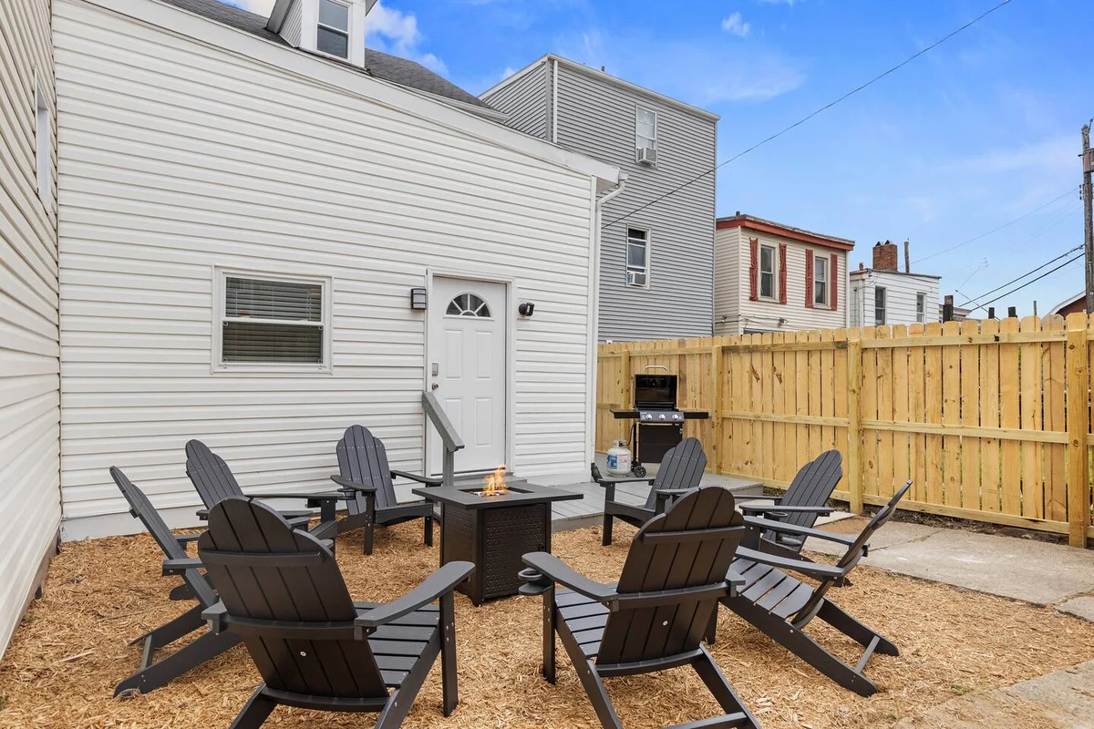 Home in Pittsburgh property photo 5