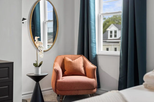BEDROOM image 1