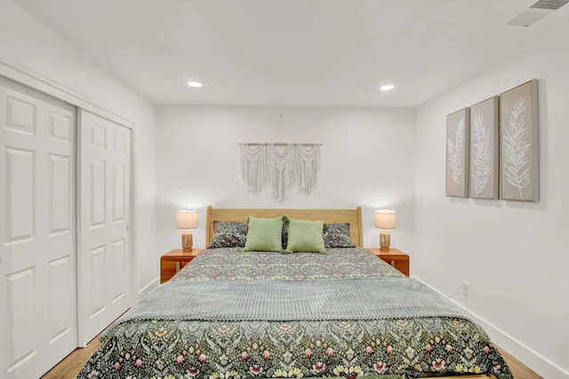 Bedroom 1 image 1