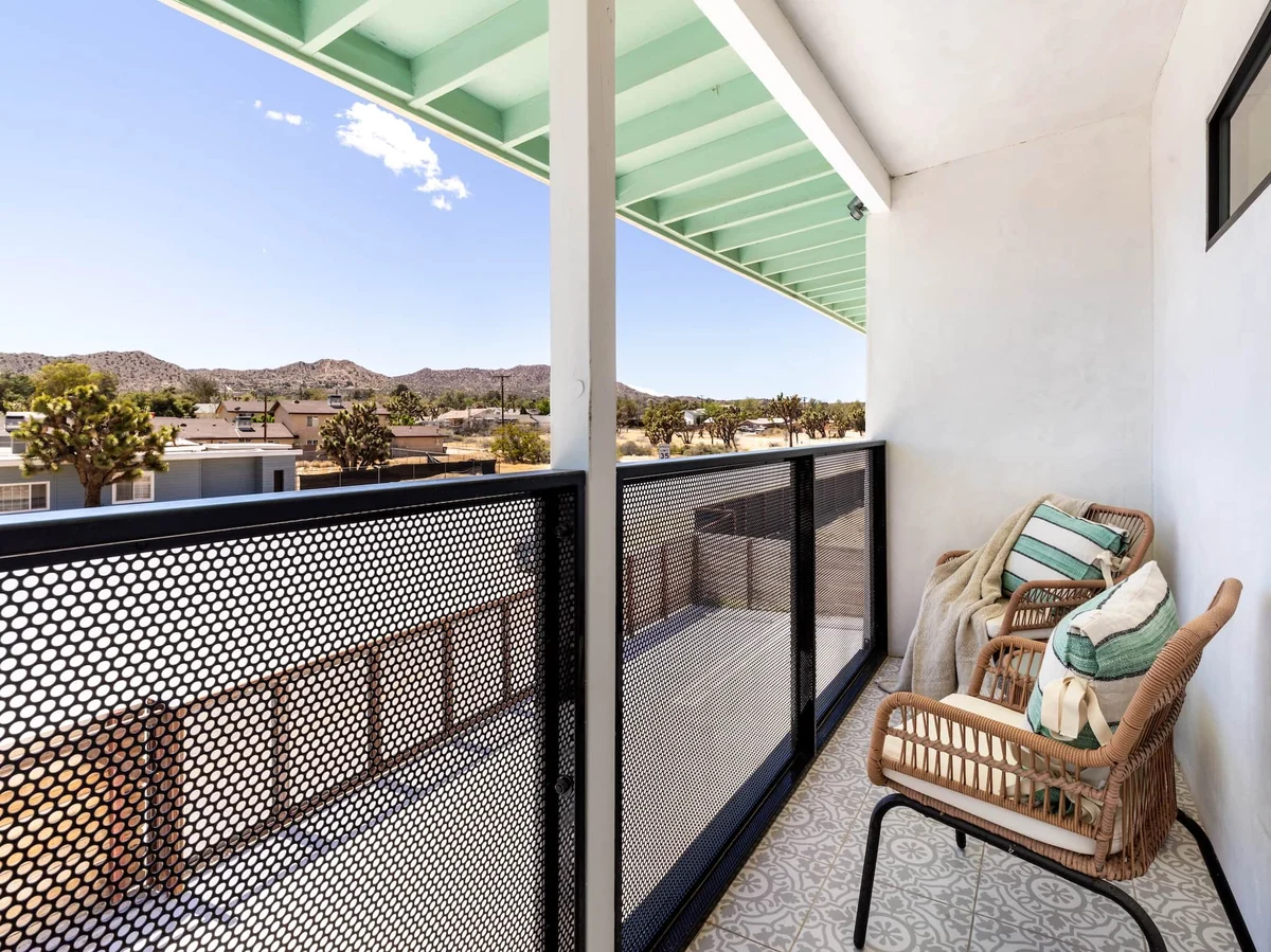 R5 – Balcony Suite #49
