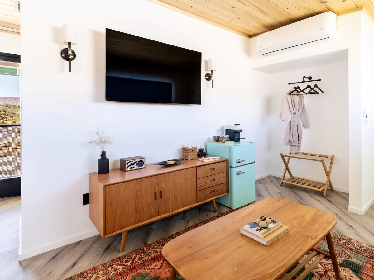 R5 – Balcony Suite #14