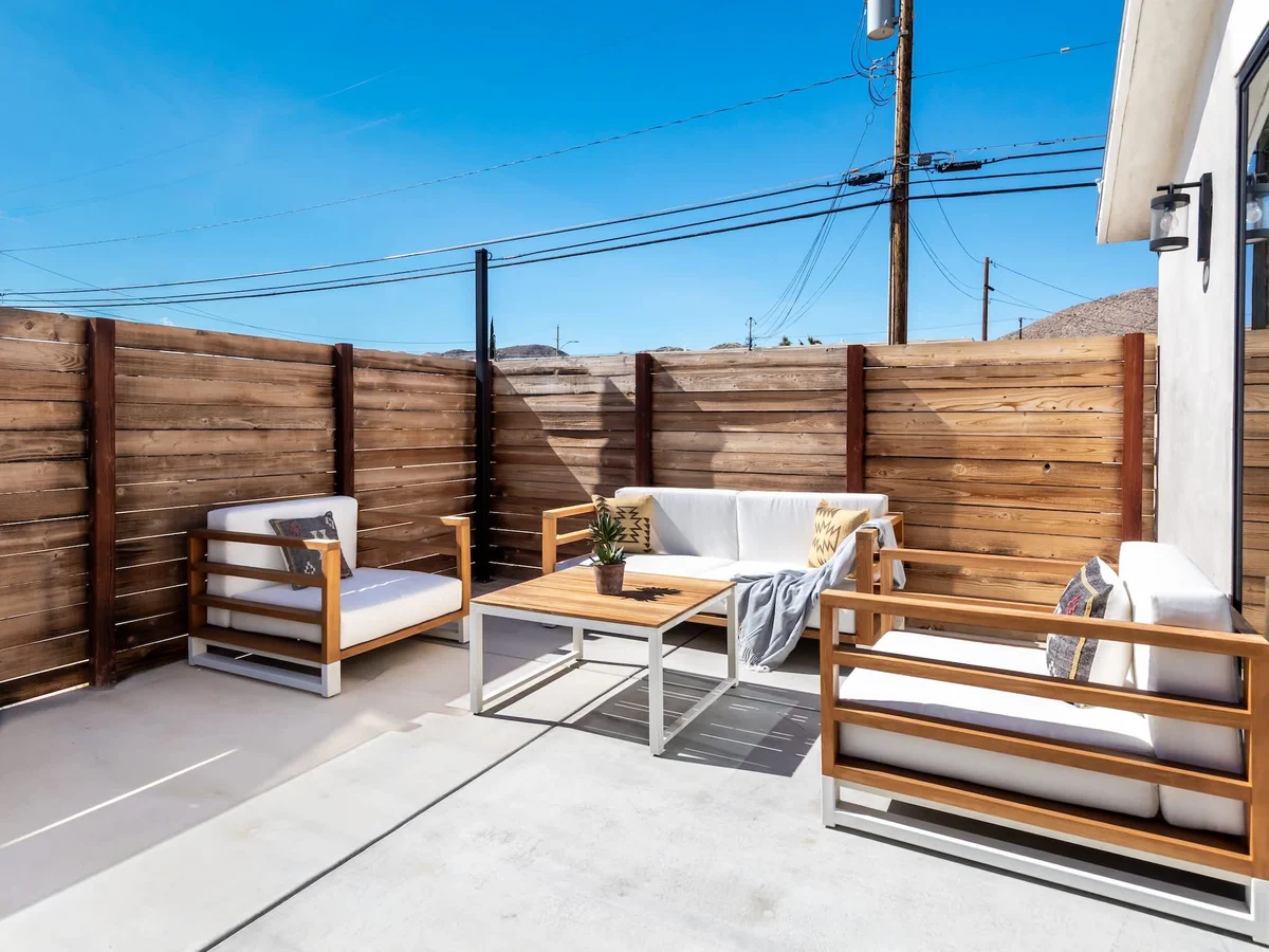 R6 – Casita #8