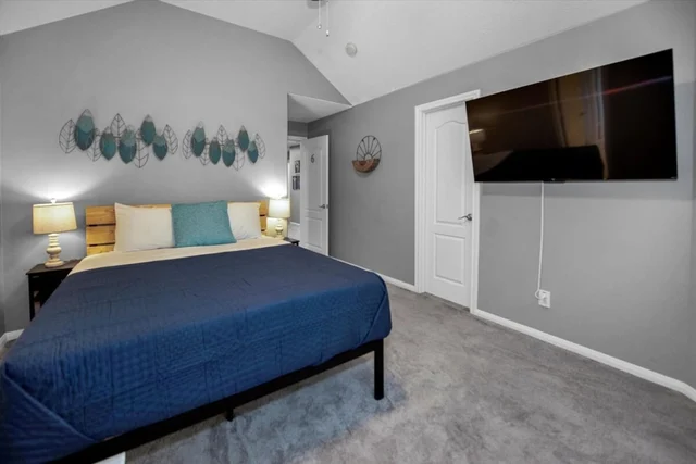 Bedroom 5 image 1