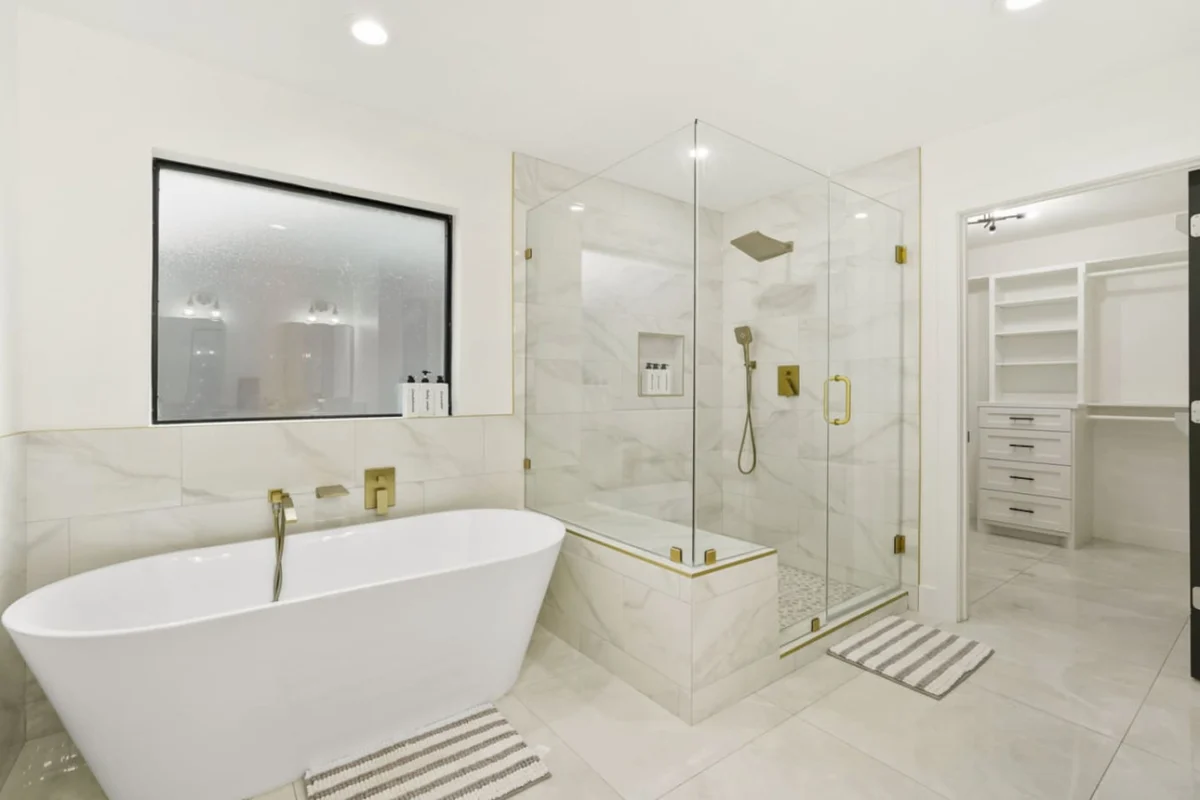 Home in Houston property photo 4