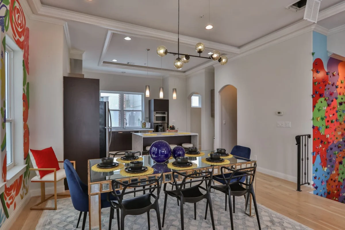 Home in Houston property photo 2