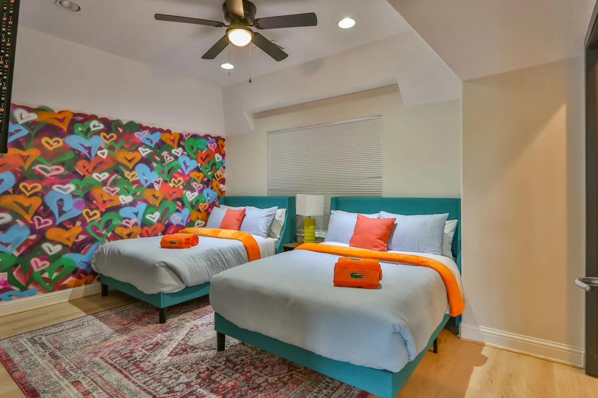 Home in Houston property photo 4