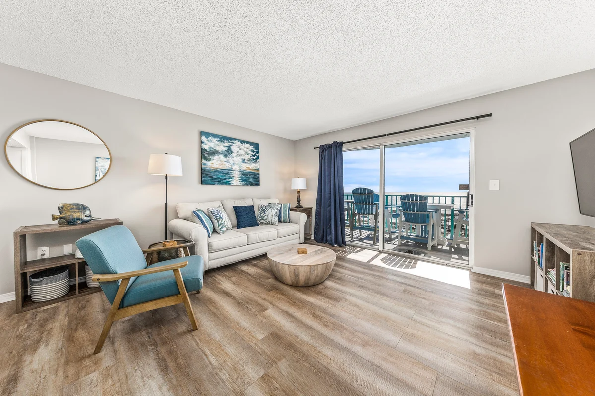 Condo in Gulf Shores property photo 2