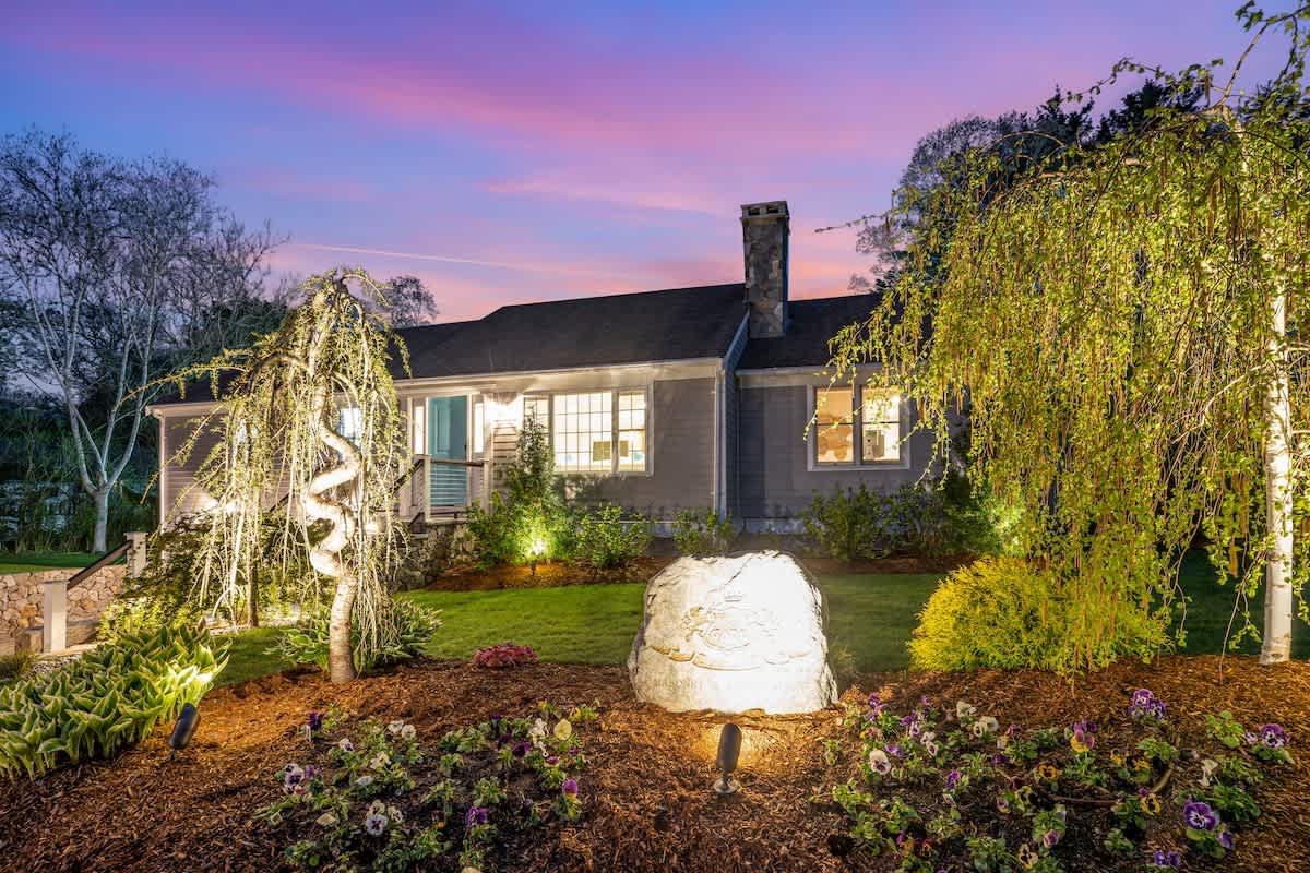 Home in Barnstable property photo 3