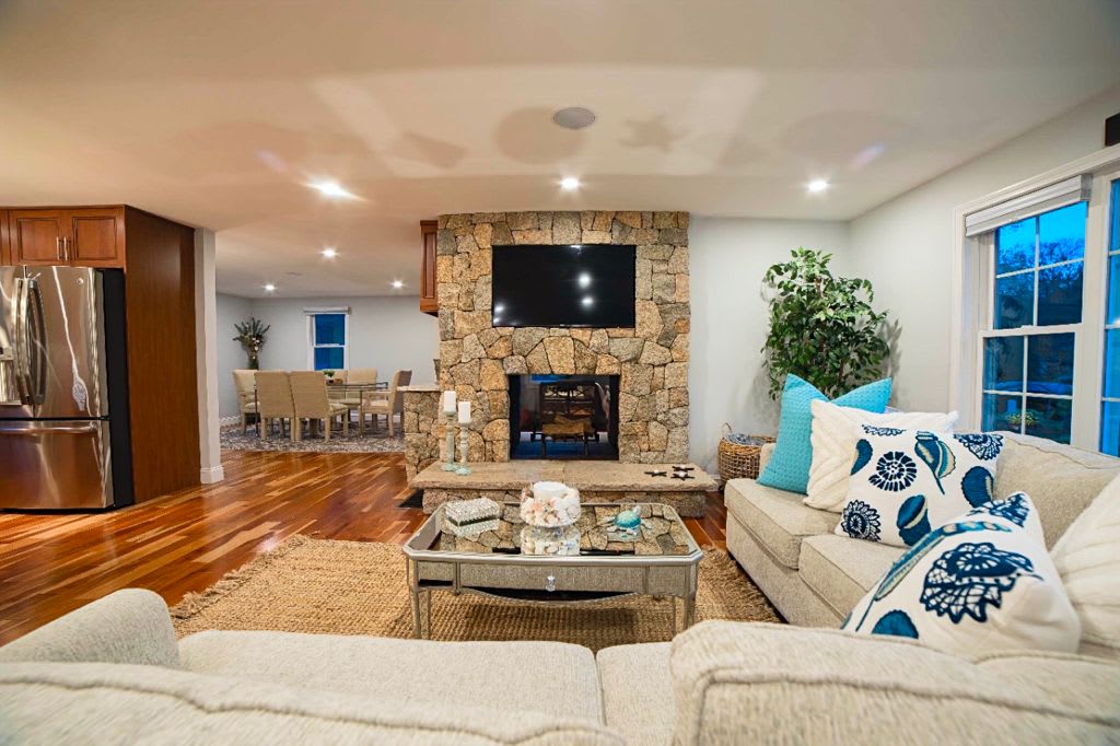 Home in Barnstable property photo 4