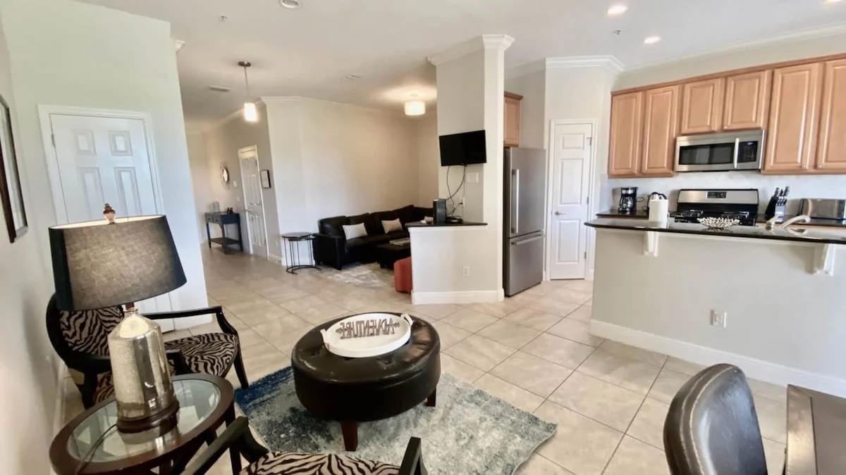 Condo in Reunion property photo 3