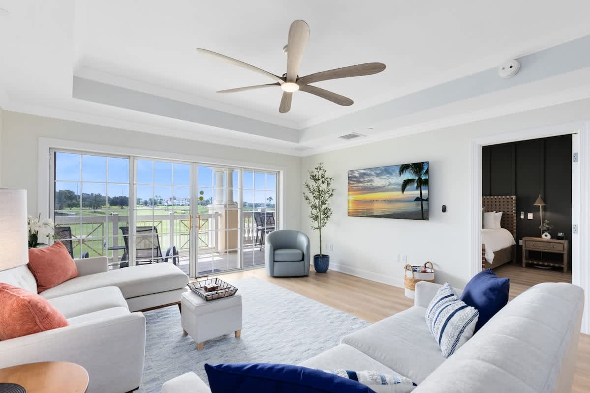 Condo in Reunion property photo 2