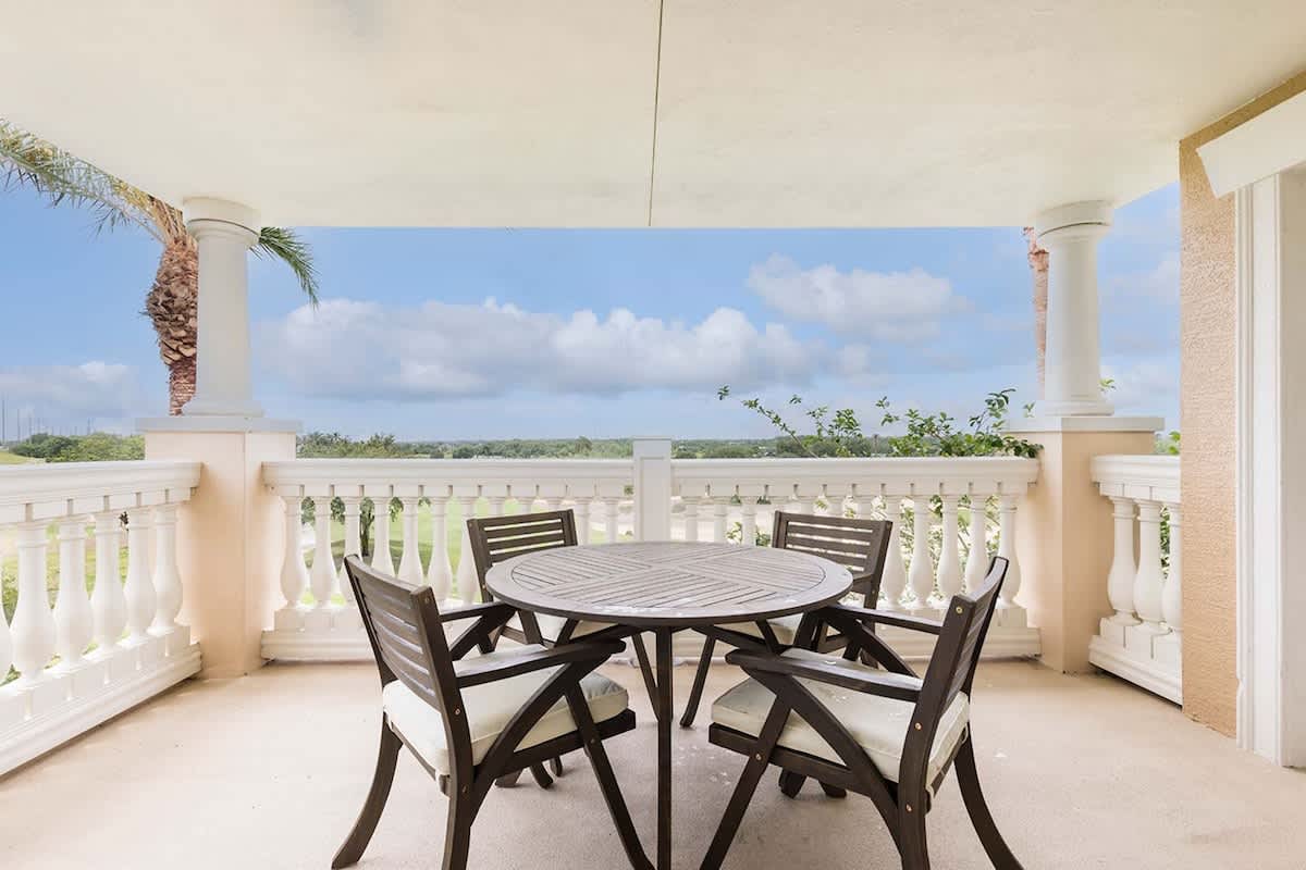 Condo in Kissimmee property photo 4