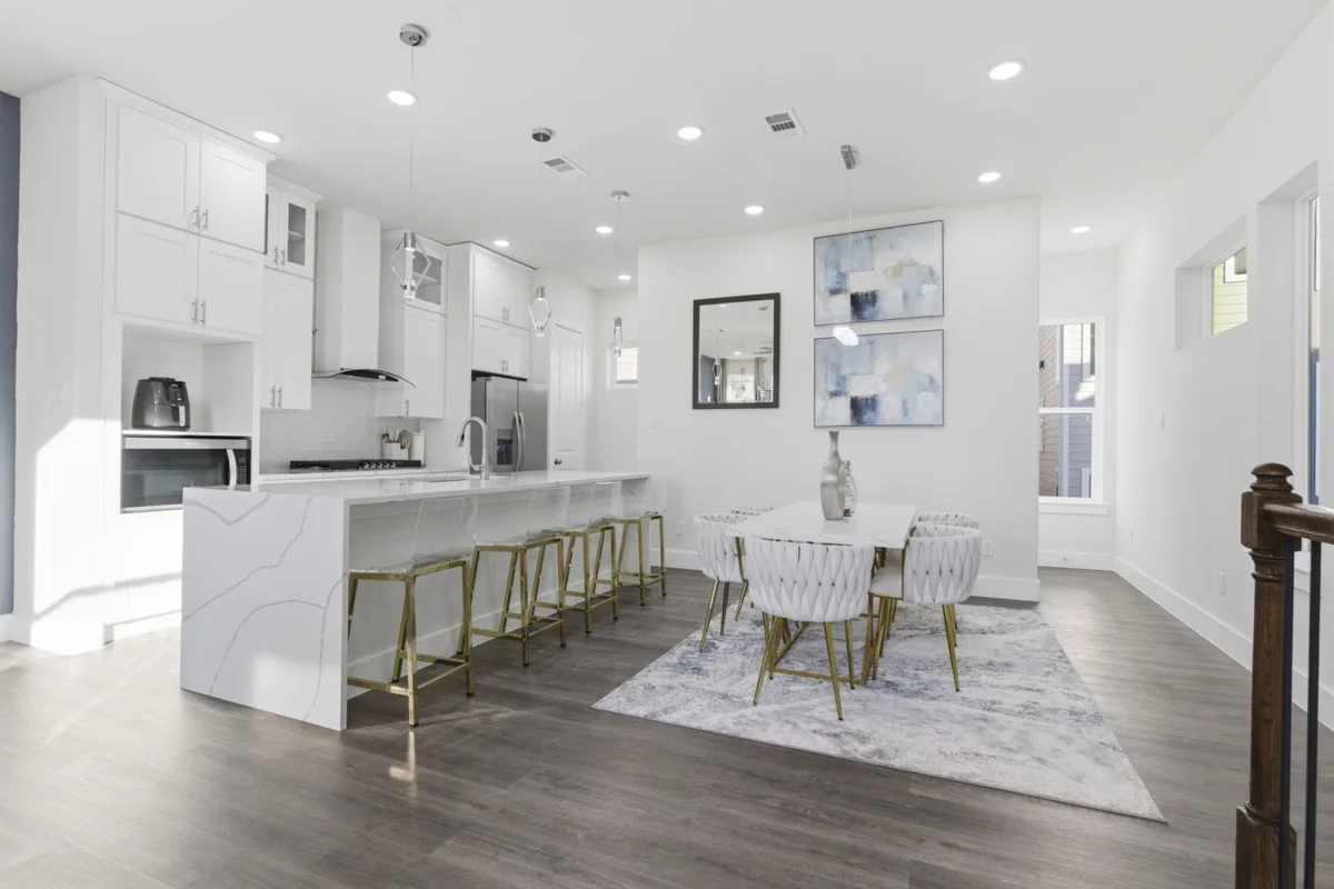 Luxury 3BR w/ Patio + Garage, Near NRG, Med Center #93
