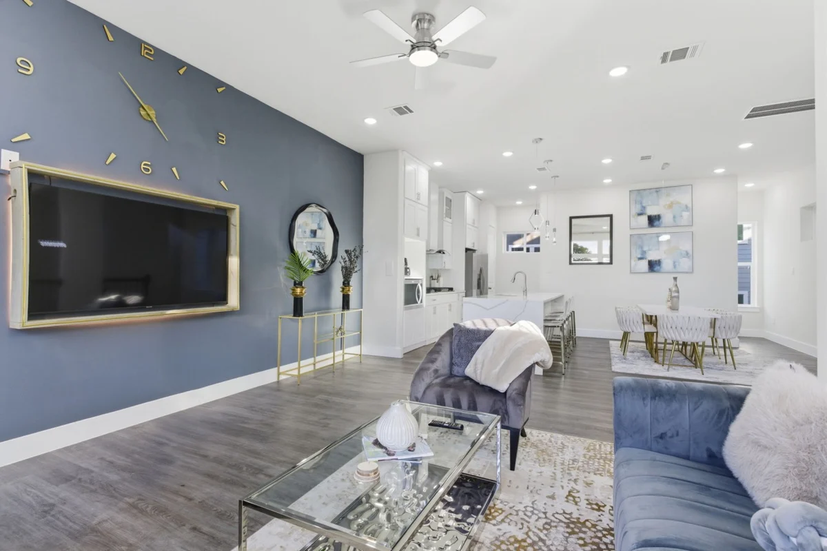 Luxury 3BR w/ Patio + Garage, Near NRG, Med Center #114