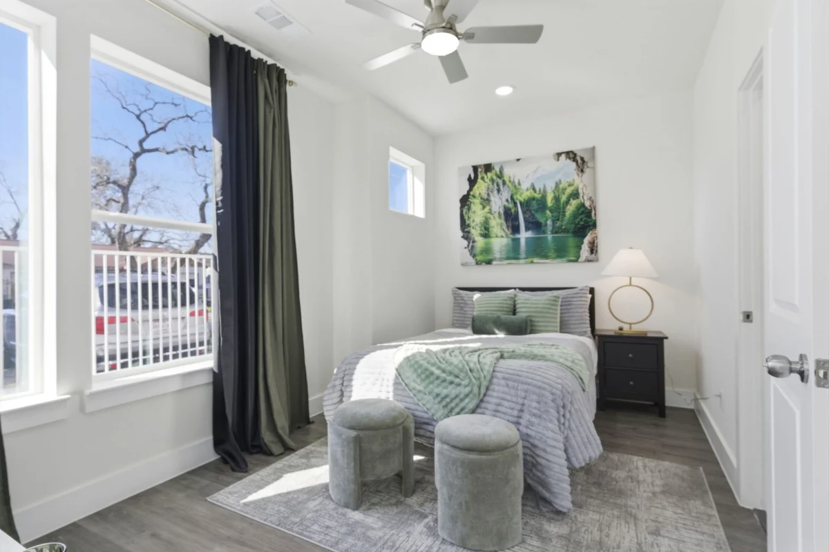 Luxury 3BR w/ Patio + Garage, Near NRG, Med Center #100