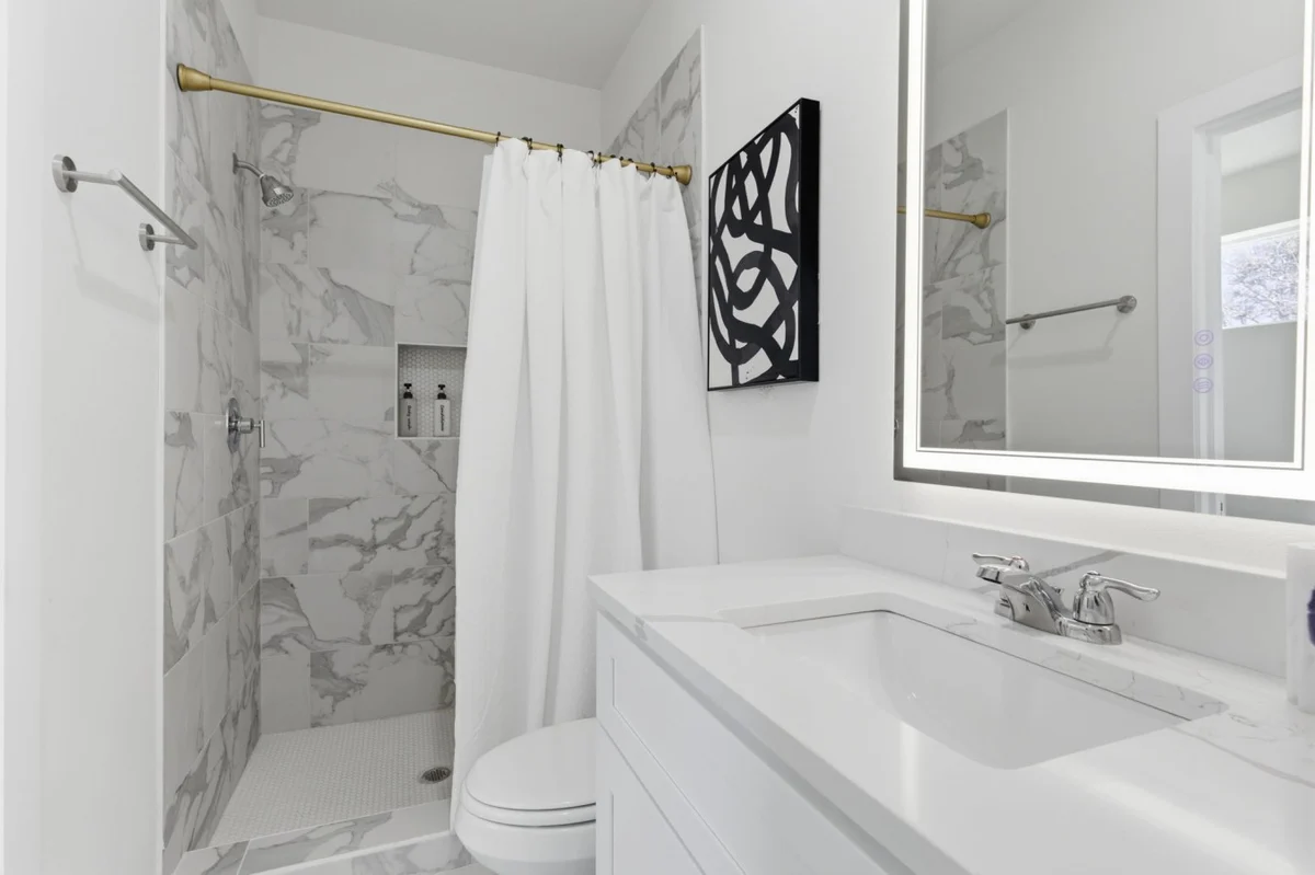 Luxury 3BR w/ Patio + Garage, Near NRG, Med Center #74