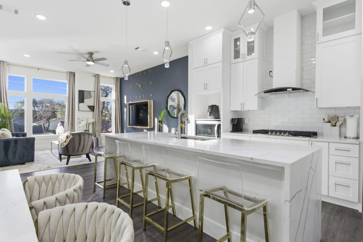Luxury 3BR w/ Patio + Garage, Near NRG, Med Center #112